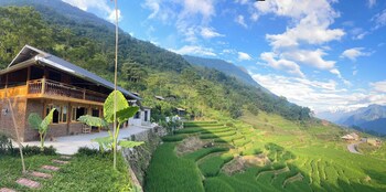 bees homestay sapa and trekking