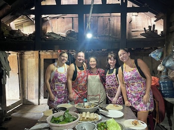 bees homestay sapa and trekking