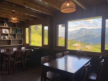 bees homestay sapa and trekking
