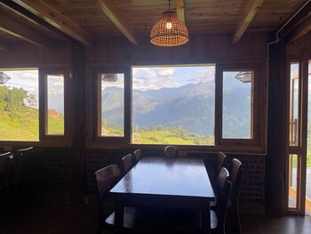 bees homestay sapa and trekking