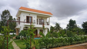 Juleo Hospitality Llp,,3 star