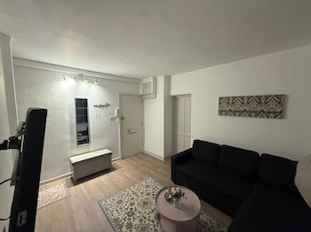 covent garden 1 bed apt sleeps 4 7 min to station