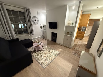 covent garden 1 bed apt sleeps 4 7 min to station