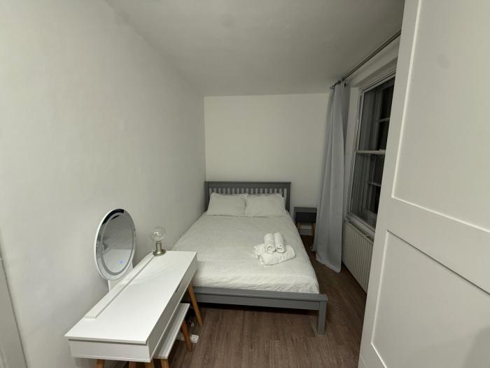 covent garden 1 bed apt sleeps 4 7 min to station