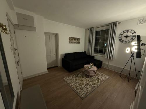 covent garden 1 bed apt sleeps 4 7 min to station