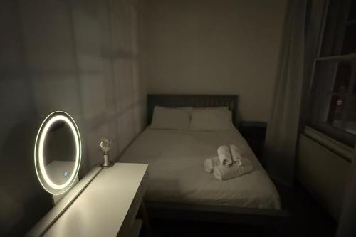 covent garden 1 bed apt sleeps 4 7 min to station