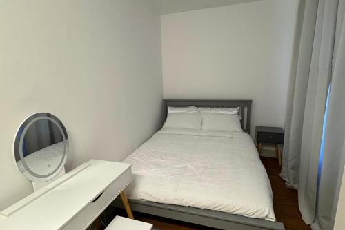 covent garden 1 bed apt sleeps 4 7 min to station