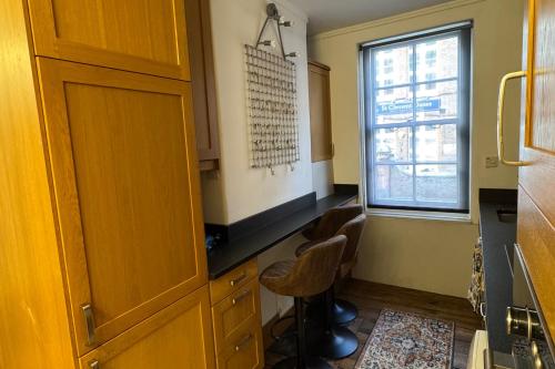 covent garden 1 bed apt sleeps 4 7 min to station