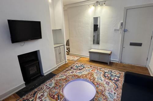 covent garden 1 bed apt sleeps 4 7 min to station