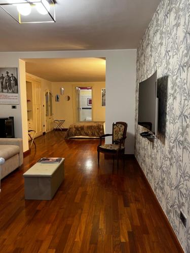 calefati gallery luxury apartment