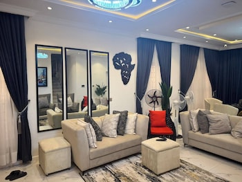 serene oasis in lagos private pool and relaxing ambiance