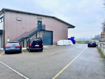 Zimmerzuvermieten.Ch Deitingen Industrie,,2 star