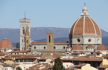 cozy and charming florentine hideaway