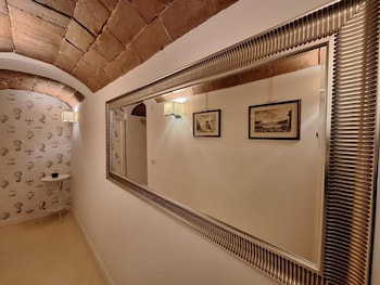 cozy and charming florentine hideaway