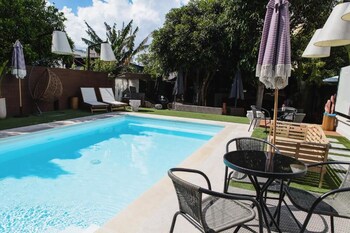 Barneys Club B&B,,3 star