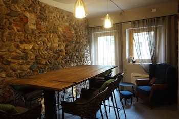 decanter house