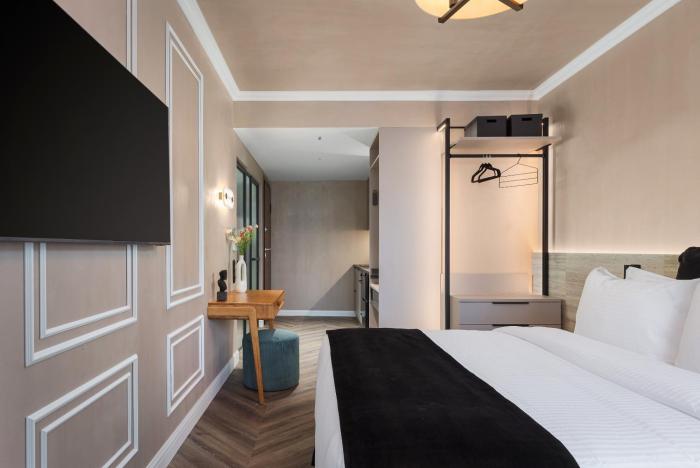 acropolis luxury athens suites