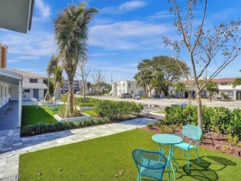 pelican by stay hospitality