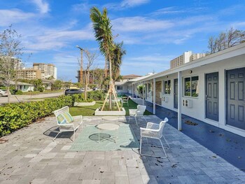 pelican by stay hospitality