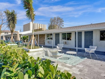 pelican by stay hospitality