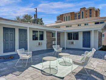 pelican by stay hospitality