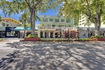 stay hospitality hendricks isle