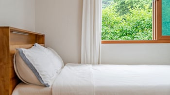 Ganghwa Pureunbam Private Pension,,3 star