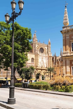 Limehome Sevilla Calle Pureza,,3 star