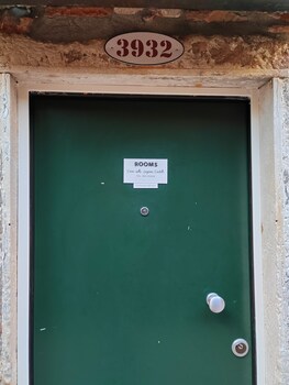 casa sulla laguna castello