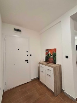 sunny bay apartments