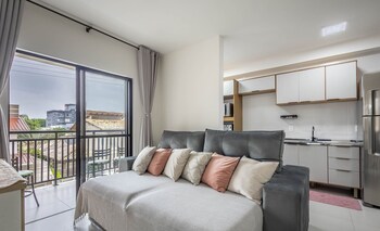Mcb - Apartments With Pool Near The Beach,,2 star