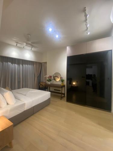 star luxury suites klcc