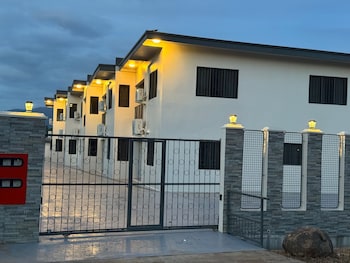 Airport Ace Villas,,4 star