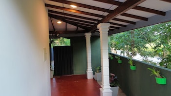 sigiri serenity hostel