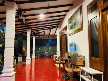 sigiri serenity hostel