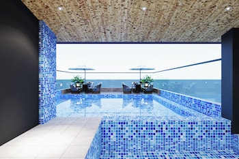 Solace Suites Hotel & Banquets,,4 star