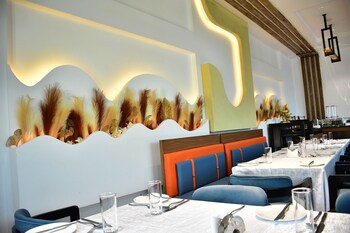 the thribeka international hotel