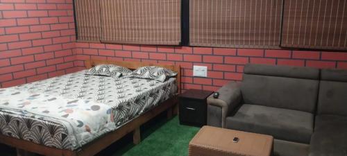 gandhadagudi nature retreat