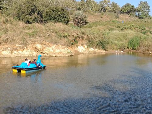 gandhadagudi nature retreat