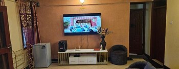 lux suites weavers haven guest house