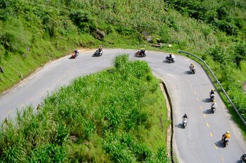 raw hostel tour and motorbikes rental