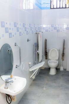 Vidzo Royal Inn,,4 star