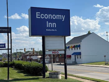 Economy Inn,,2 star