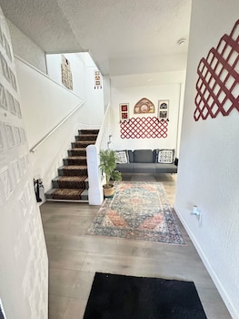 Naryn Guest House,,3 star