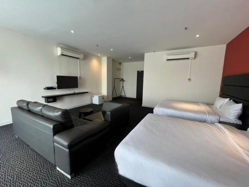 the estella hotel klang