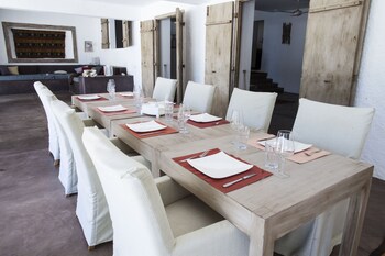 uzuri boutique hotel