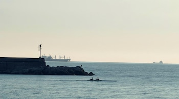 see the sea bandb