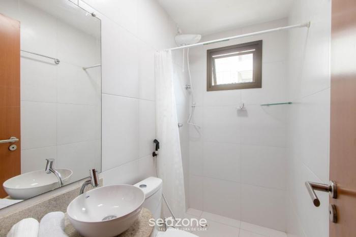 houses with pool 500m from the beach in arraial dajuda atp