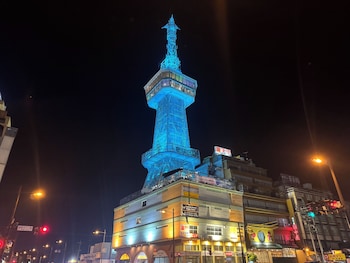 capsule hostel beppu tower