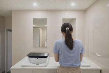 capsule hostel beppu tower